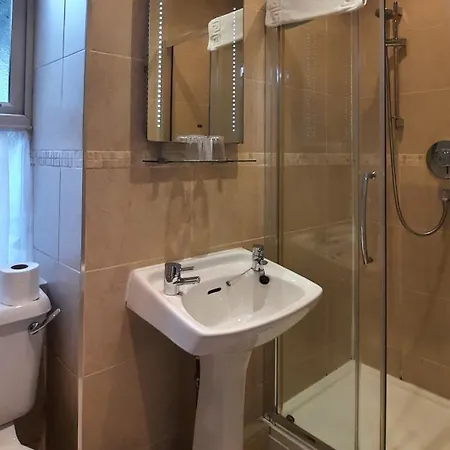 Rocklea 4* Windermere